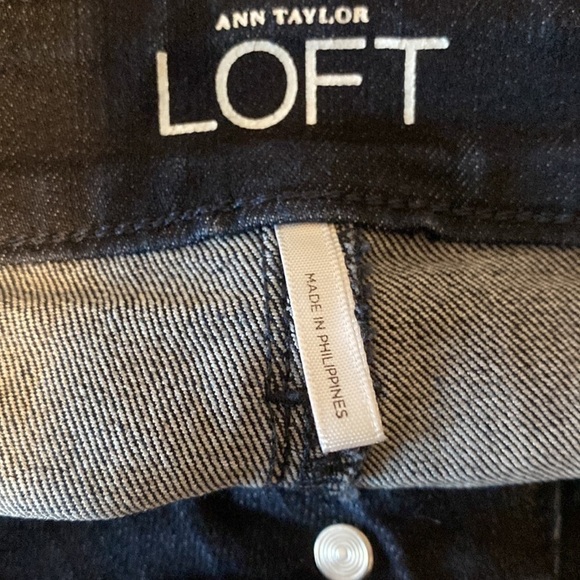 Loft Ann Taylor modern skinny blue denim jeans. - Picture 8 of 8